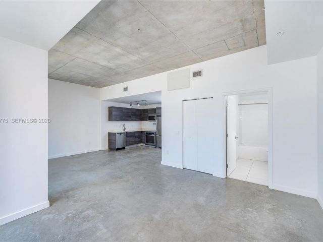 Apartment for rent  Unit #909 - photo 7467964