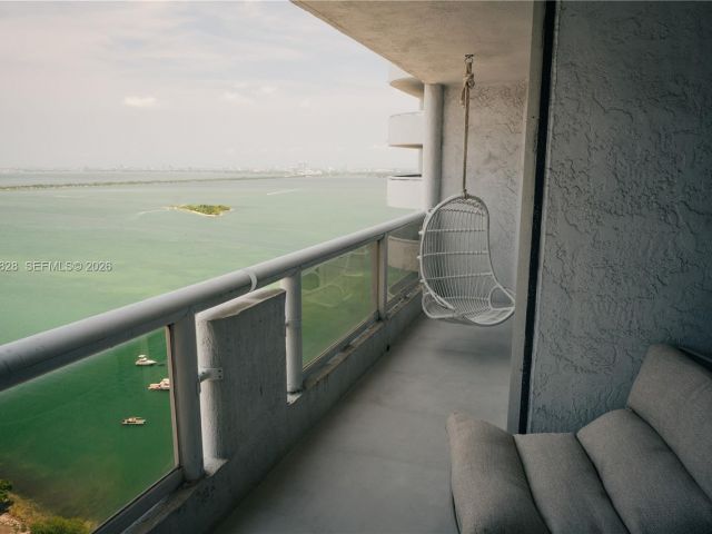 Apartment for rent  Unit #D-3940 - photo 7496257