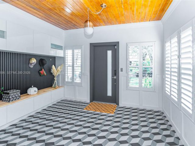 Home for sale at 814 Monterey St - photo 7471706