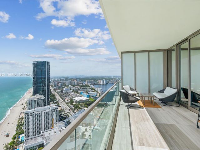 Apartment for rent  Unit #4502 - photo 7495852