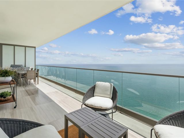 Apartment for rent  Unit #4502 - photo 7495854