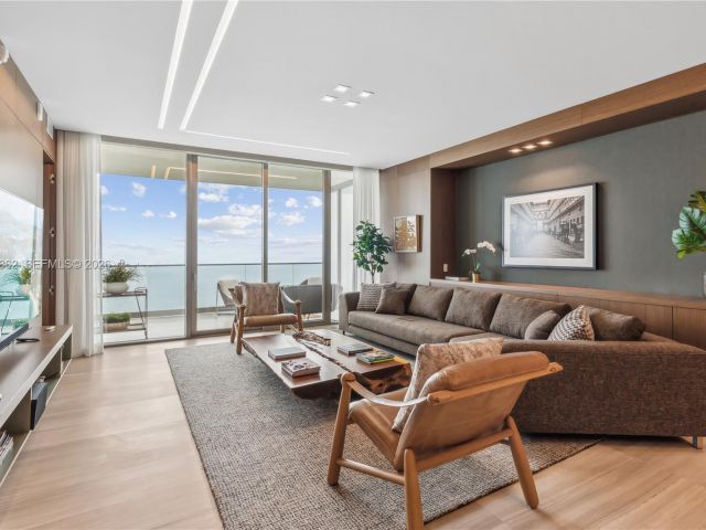 Apartment for rent  Unit #4502 - photo 7495870