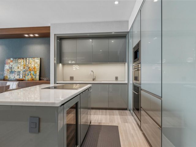 Apartment for rent  Unit #4502 - photo 7495879