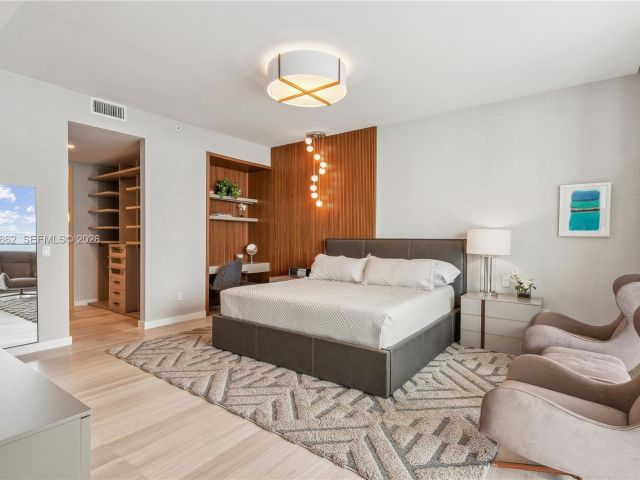 Apartment for rent  Unit #4502 - photo 7495881