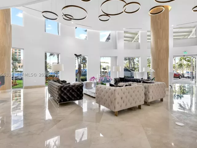 4-bedroom condo for sale in Sunny Isles Beach - 17555 Collins Ave 2303/04 - MondialRealty
