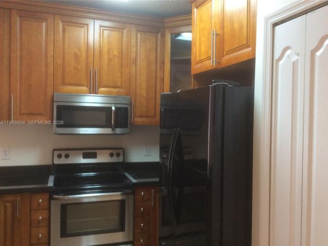 Home for rent at 2285 NW 160th Ter 2285 - photo 7455079