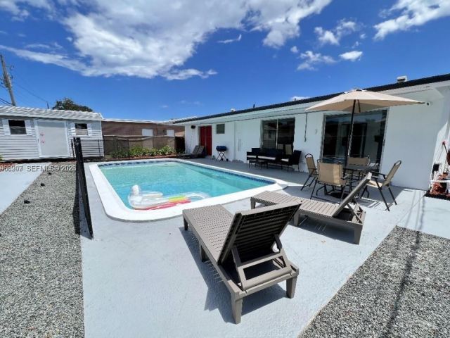 Home for sale at 2841 SW 4th Ct - photo 7529584