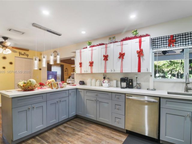 Home for sale at 16323 SW 103rd Pl - photo 7515038