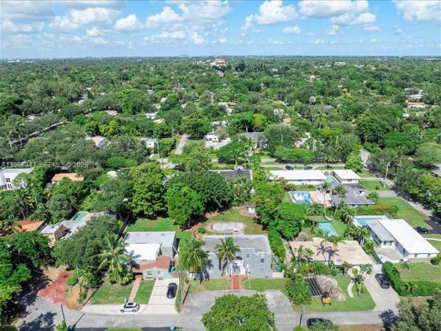 Home for sale at 11402 NE 8th Ct - photo 7514729