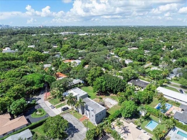 Home for sale at 11402 NE 8th Ct - photo 7514730