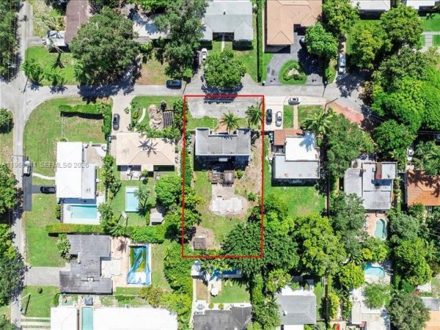 Home for sale at 11402 NE 8th Ct - photo 7514738