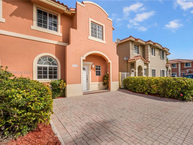 Home for rent at 7733 SW 94th Ln . - photo 7493519