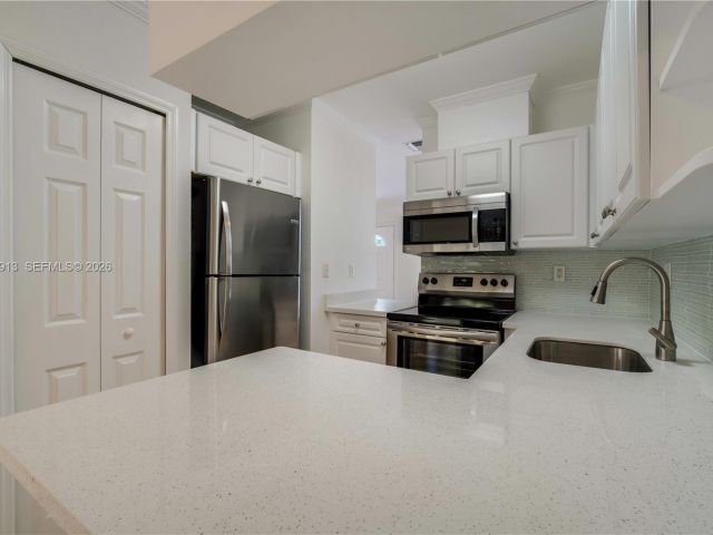 Home for rent at 7733 SW 94th Ln . - photo 7493522