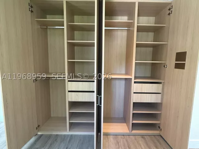 2-bedroom home for sale in Miami - 235 NE 46th St - MondialRealty