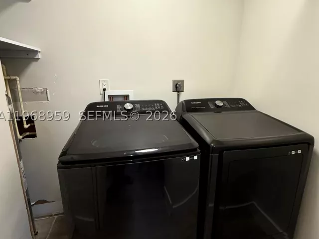 2-bedroom home for sale in Miami - 235 NE 46th St - MondialRealty