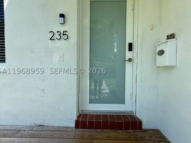 2-bedroom home for sale in Miami - 235 NE 46th St - MondialRealty