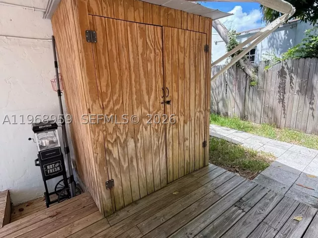 2-bedroom home for sale in Miami - 235 NE 46th St - MondialRealty