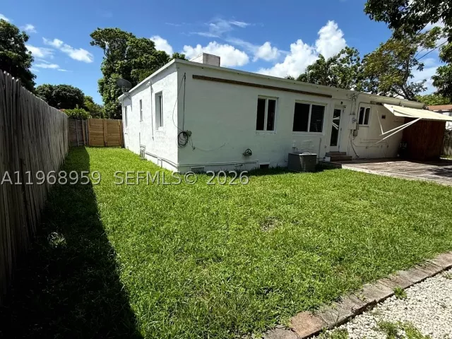 2-bedroom home for sale in Miami - 235 NE 46th St - MondialRealty