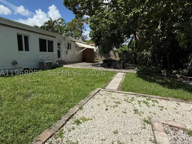 2-bedroom home for sale in Miami - 235 NE 46th St - MondialRealty