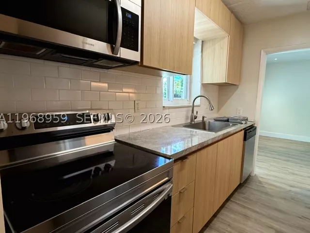 2-bedroom home for sale in Miami - 235 NE 46th St - MondialRealty