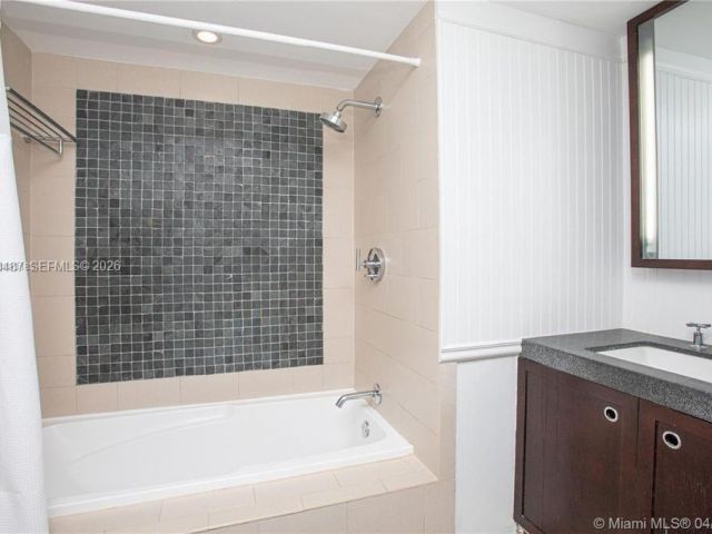 Apartment for sale  Unit #2406 - photo 7495117