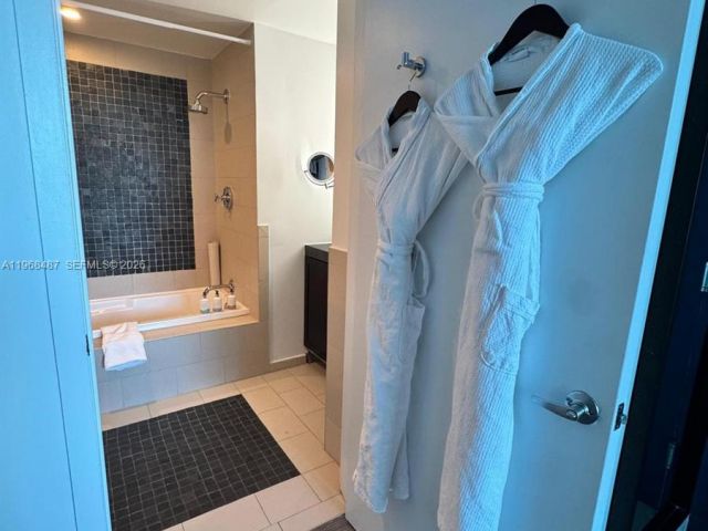 Apartment for sale  Unit #2406 - photo 7495123