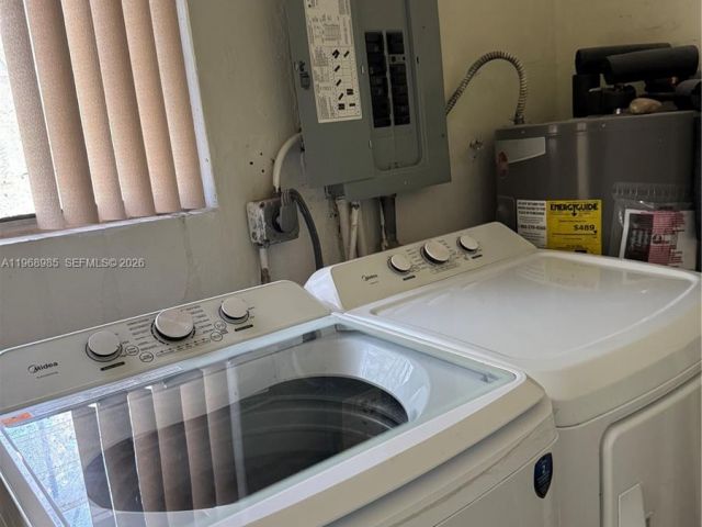 Home for rent at 480 NE 127th St - photo 7475841