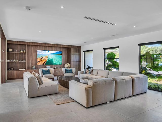 Home for rent at 1170 S Biscayne Point Rd N/A - photo 7469550