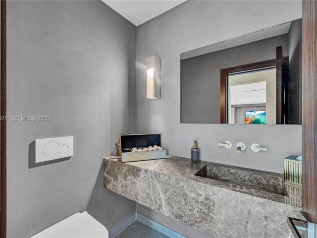 Home for rent at 1170 S Biscayne Point Rd N/A - photo 7469567