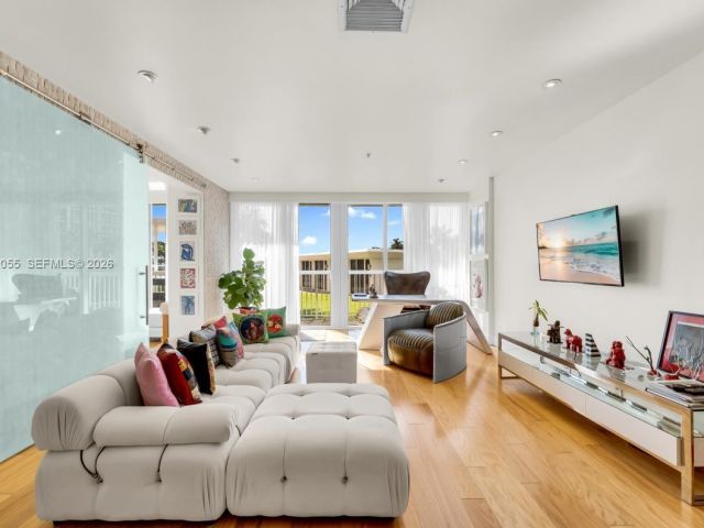 Apartment for rent  Unit #102 - photo 7507148