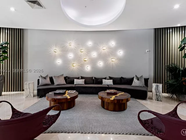 2-bedroom condo for rent in Bal Harbour - 10275 Collins Ave 102 - MondialRealty