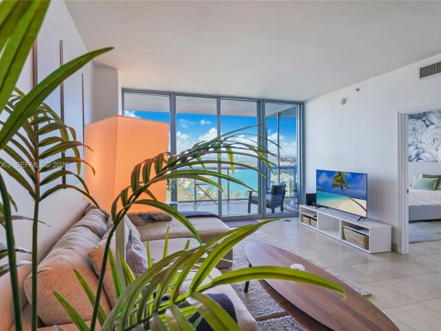 Apartment for rent  Unit #1106 - photo 7491584