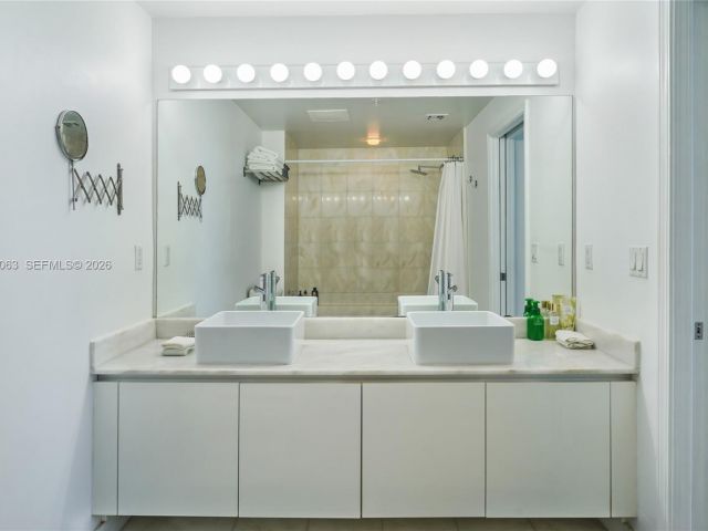 Apartment for rent  Unit #1106 - photo 7491597