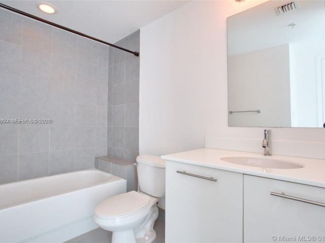 Apartment for sale  Unit #3804 - photo 7486942