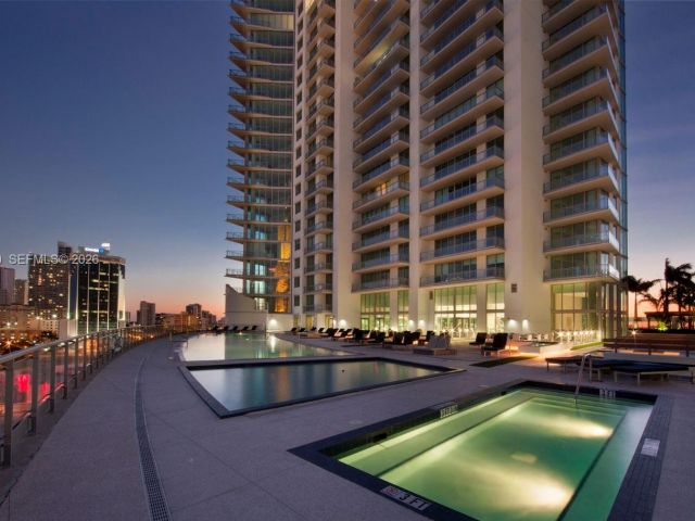 Apartment for sale  Unit #3804 - photo 7486944