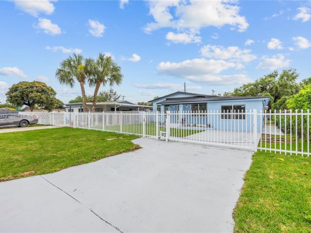4-bedroom home for sale in Miami - 2520 NW 108th St - MondialRealty