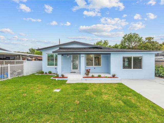 4-bedroom home for sale in Miami - 2520 NW 108th St - MondialRealty