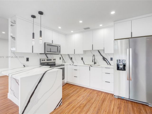 4-bedroom home for sale in Miami - 2520 NW 108th St - MondialRealty