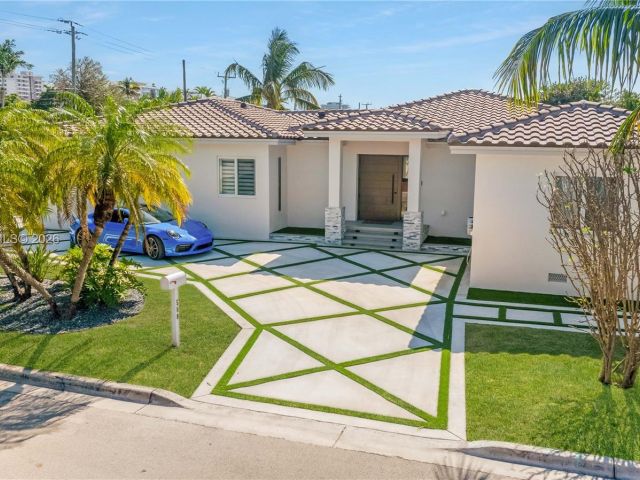 Home for sale at 500 94th St - photo 7467221