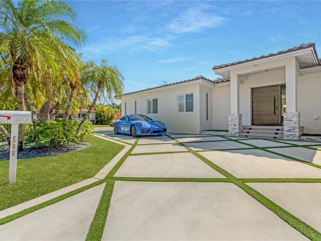 Home for sale at 500 94th St - photo 7467224