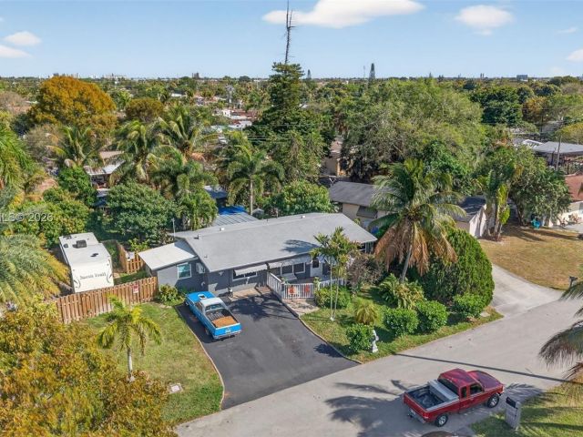 Home for sale at 4280 NE 11th Ter - photo 7478774