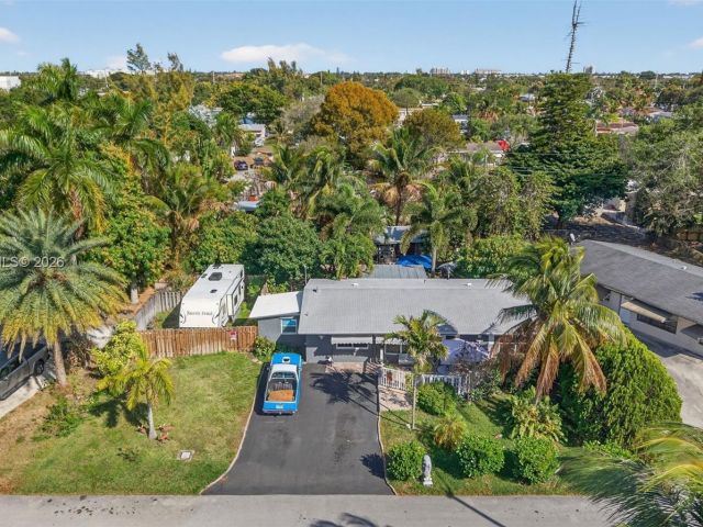 Home for sale at 4280 NE 11th Ter - photo 7478775