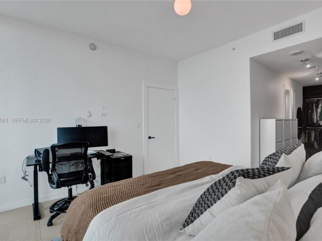 Apartment for sale  Unit #2907 - photo 7467349