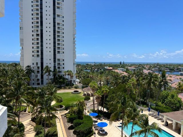 Apartment for rent  Unit #1009 - photo 7505536