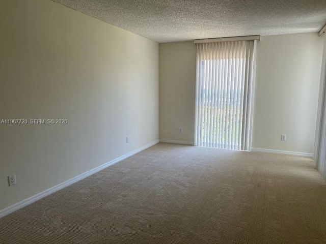Apartment for rent  Unit #1009 - photo 7505538