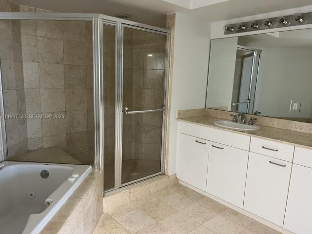 Apartment for rent  Unit #1009 - photo 7505543