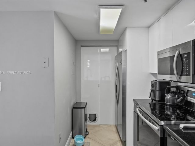 Apartment for rent  Unit #506 - photo 7508766