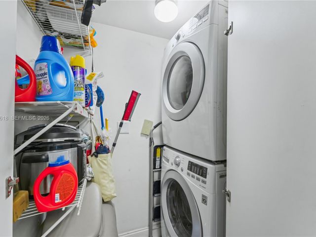 Apartment for rent  Unit #506 - photo 7508770