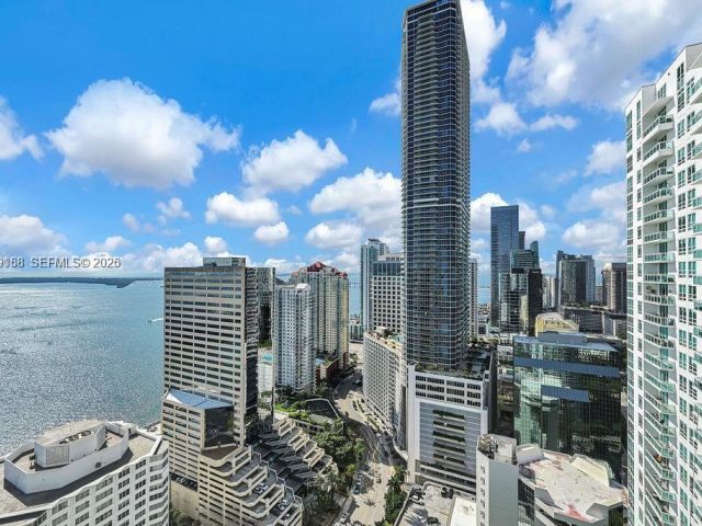 Apartment for sale  Unit #3605 - photo 7461524