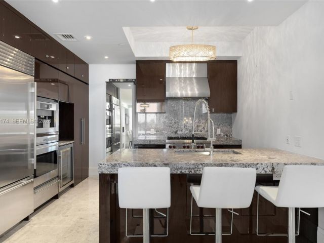 Apartment for rent  Unit #404S - photo 7507622